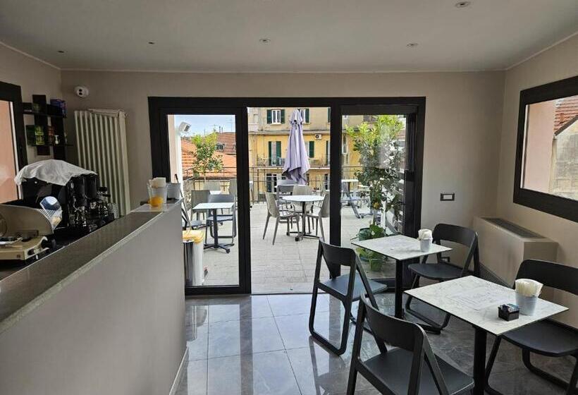 بنسيون Primafila Premium Guest House