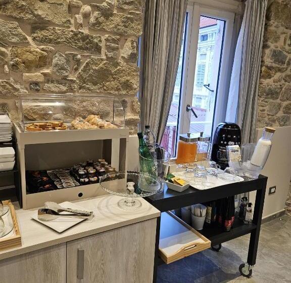 بنسيون Primafila Premium Guest House