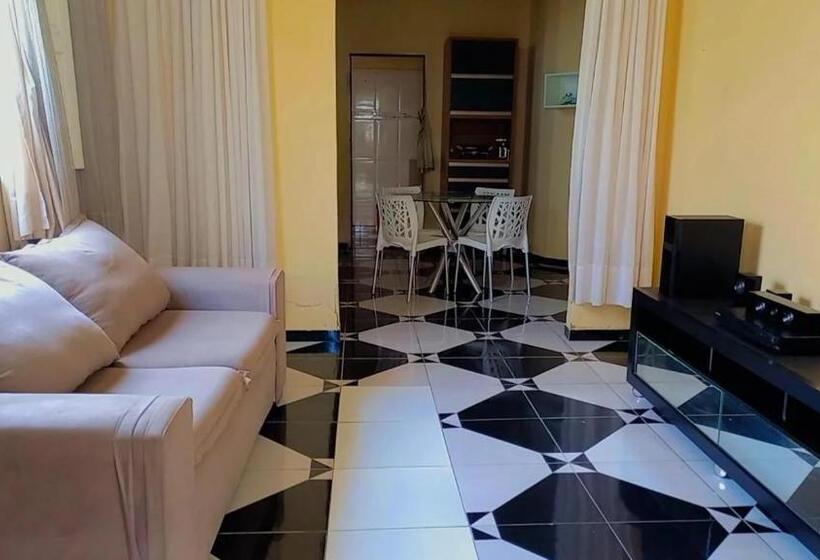 פנסיון Riverside House