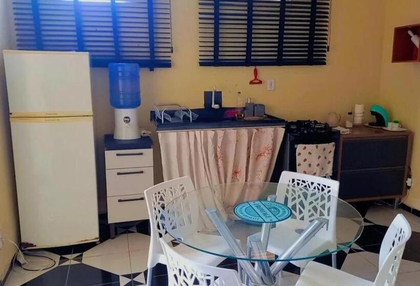 פנסיון Riverside House