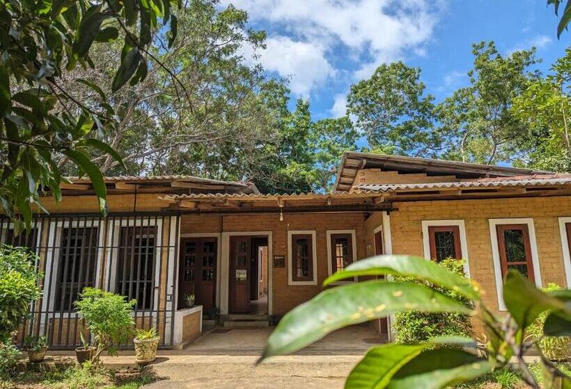 P&g Hotel And Water Purification Center