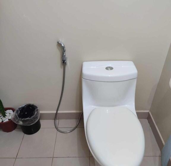 Tower 3 427 Pool View