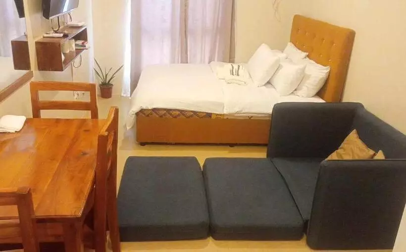 Tower 3 427 Pool View