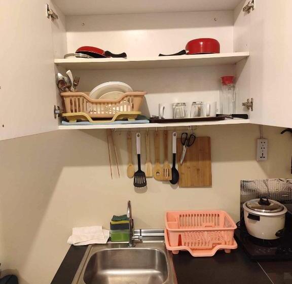 Tower 3 427 Pool View