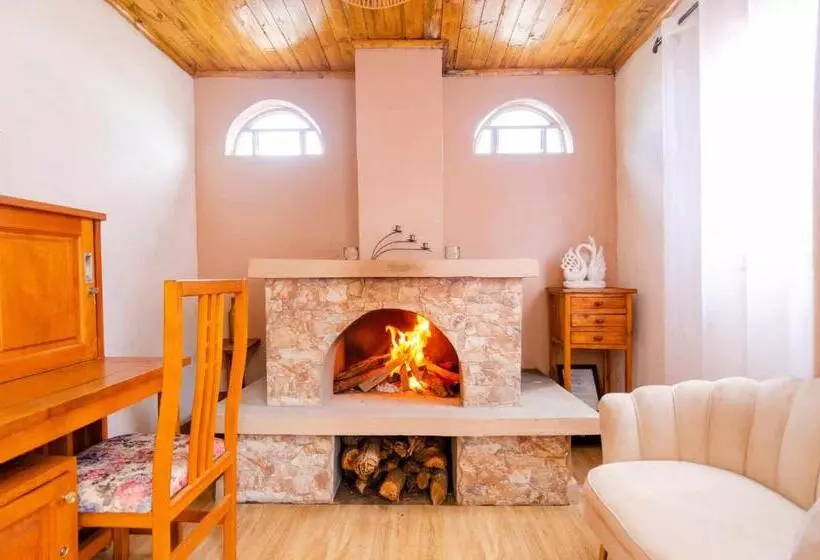 تختخواب و صبحانه Villa Fialofana
