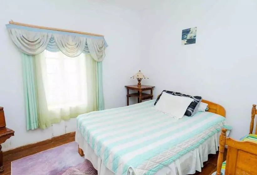 تختخواب و صبحانه Villa Fialofana