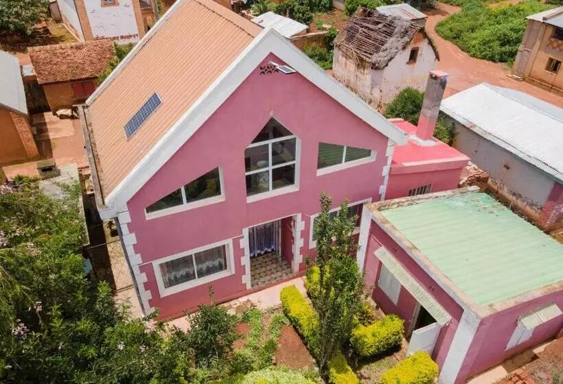 تختخواب و صبحانه Villa Fialofana