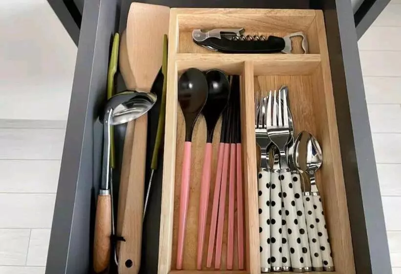 Hotelli Feel At Home 동성로스타 비앤비