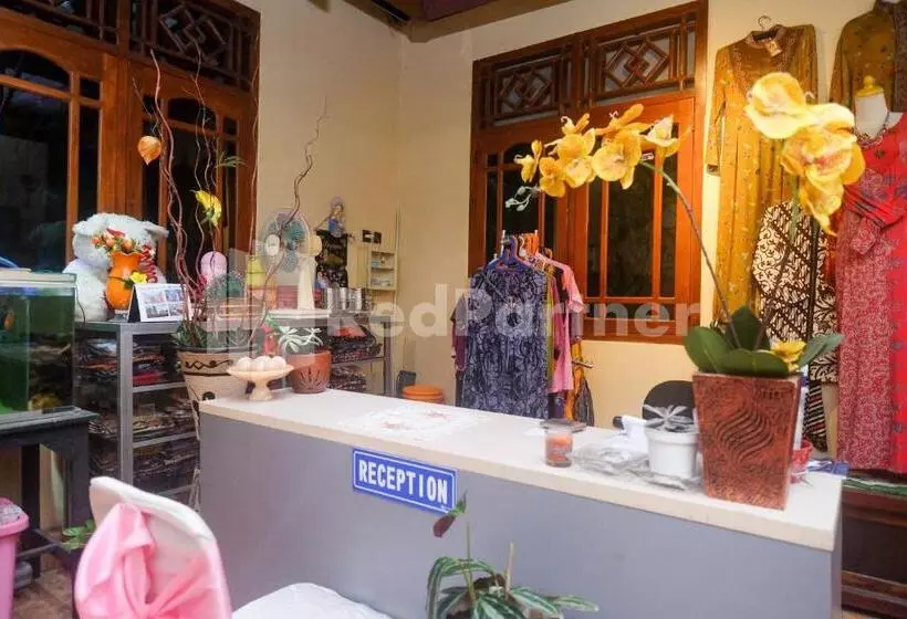 هتل Ndalem Pundhi Maguwoharjo Redpartner