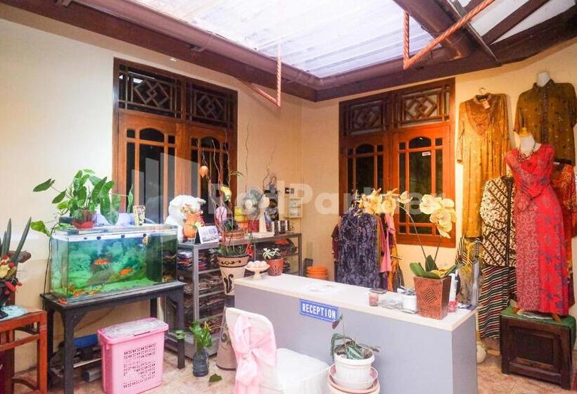 فندق Ndalem Pundhi Maguwoharjo Redpartner