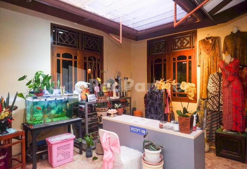 فندق Ndalem Pundhi Maguwoharjo Redpartner