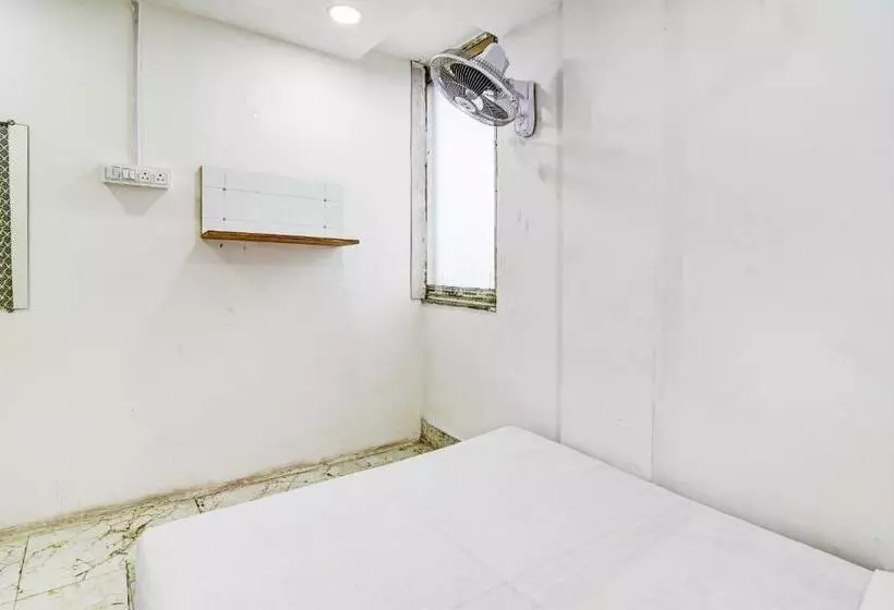 ホテル Oyo Mannat Inn