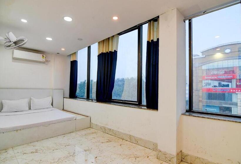 酒店 Oyo Mannat Inn