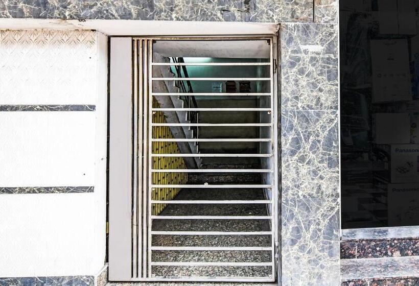 酒店 Oyo Mannat Inn