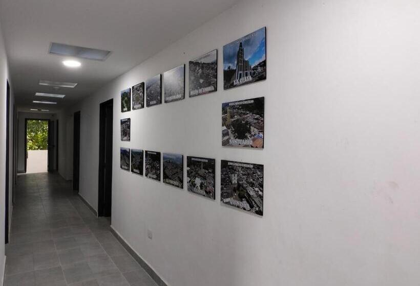 Hotelli Cartago Portal Mágico Cafetero