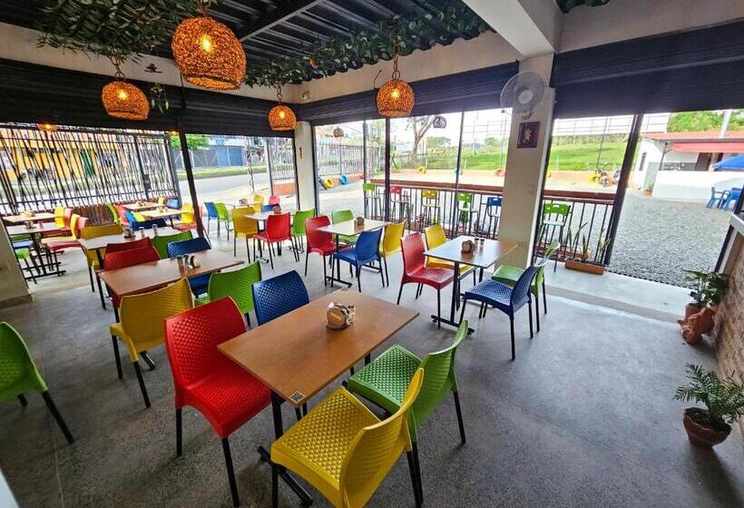 Hotelli Cartago Portal Mágico Cafetero