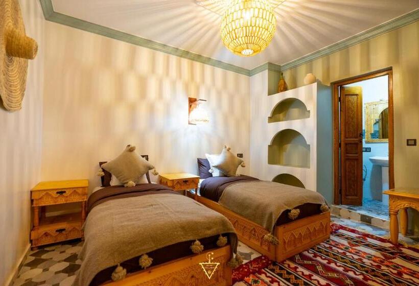 فندق Riad Village