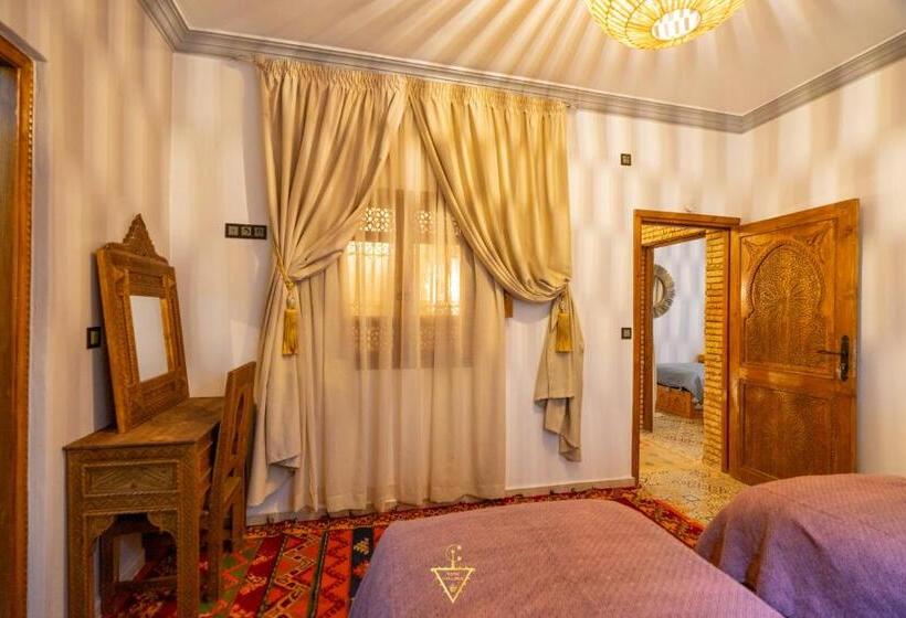 فندق Riad Village