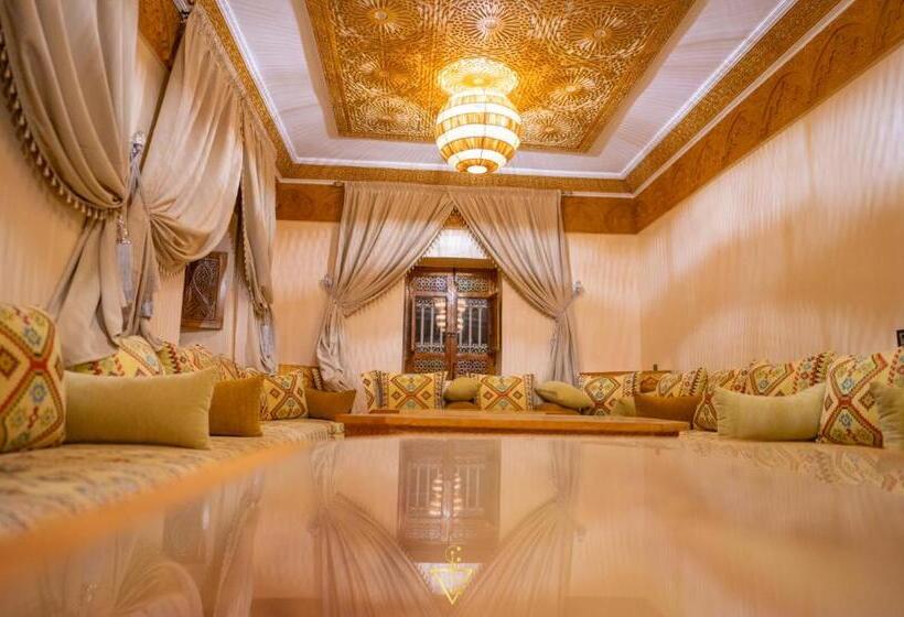 فندق Riad Village