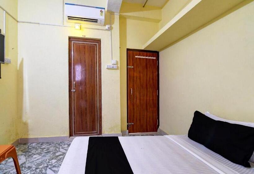 Oyo Hotel Jena Brothers