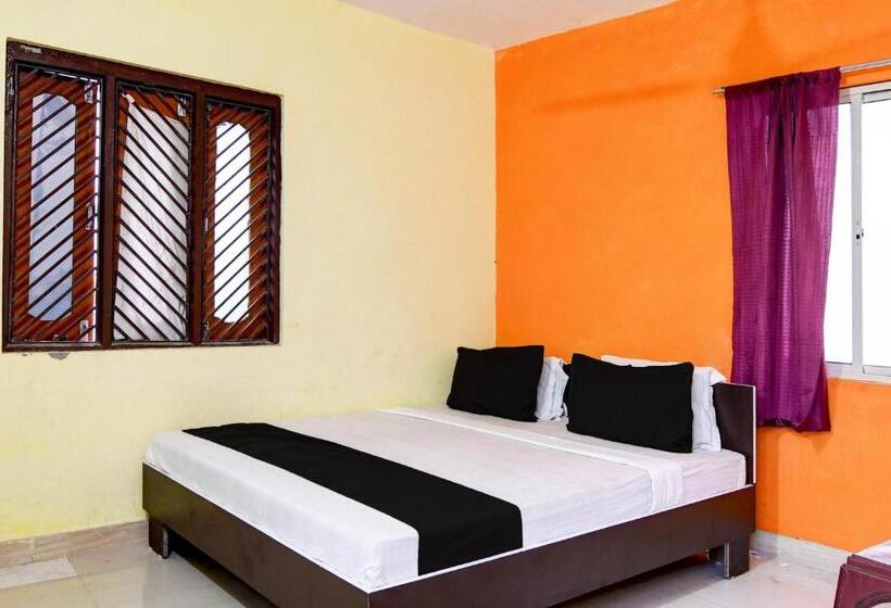 Oyo Hotel Jena Brothers