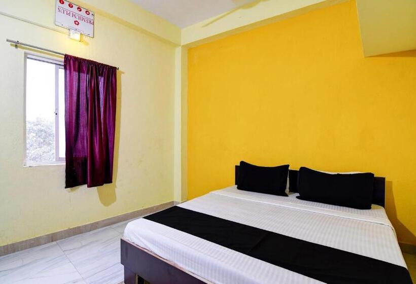 Oyo Hotel Jena Brothers