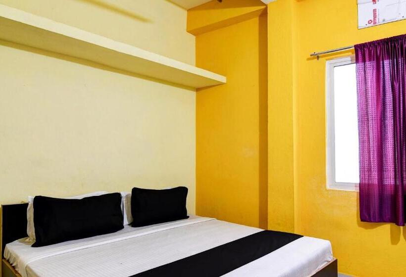 Oyo Hotel Jena Brothers