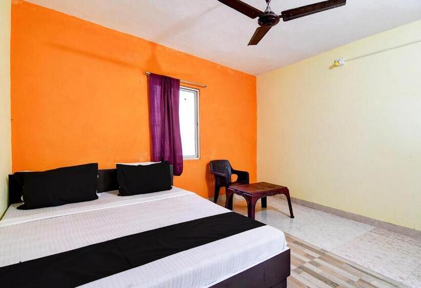 Oyo Hotel Jena Brothers