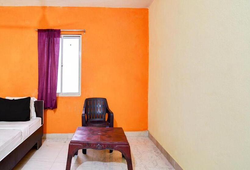 Oyo Hotel Jena Brothers