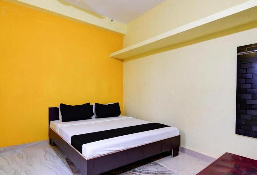 Oyo Hotel Jena Brothers