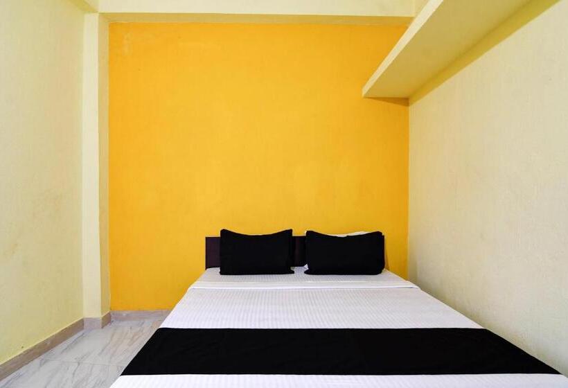 Oyo Hotel Jena Brothers