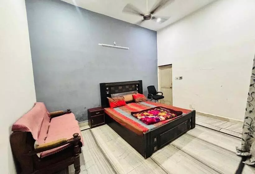 ペンション Agrawal Inn Guest House