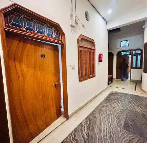 ペンション Agrawal Inn Guest House