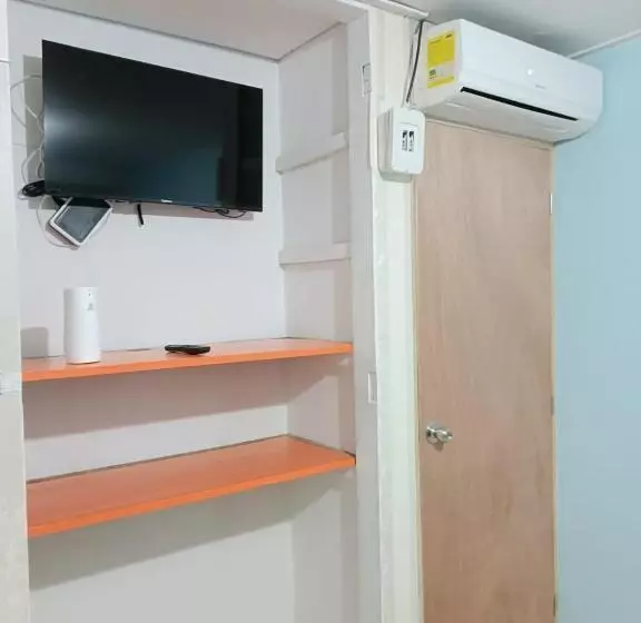 ペンション Beach Airport House