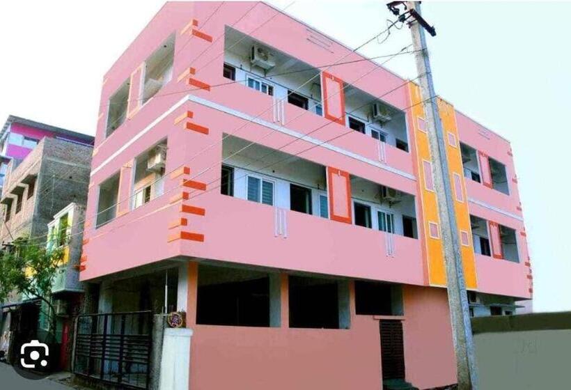 Pension (Hôtel basse catégorie) ‌‌florence Guest House