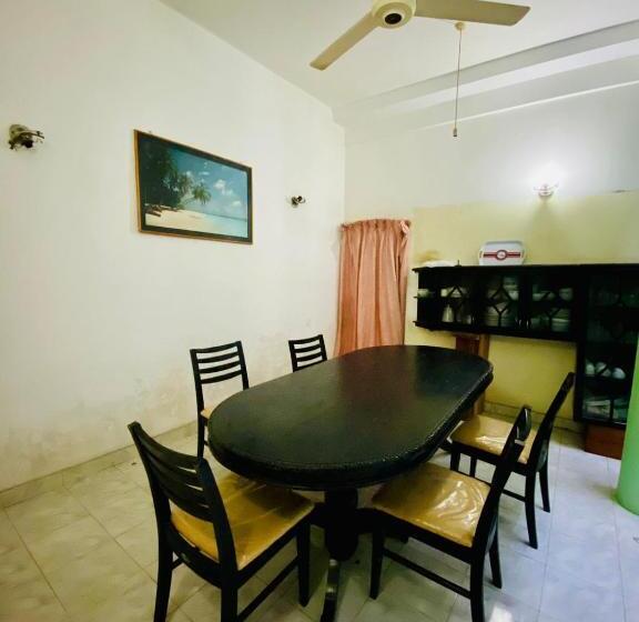 膳宿费 Punchi Walawwa Holiday Bungalow