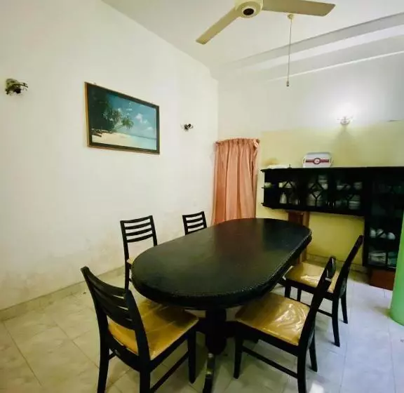 ペンション Punchi Walawwa Holiday Bungalow