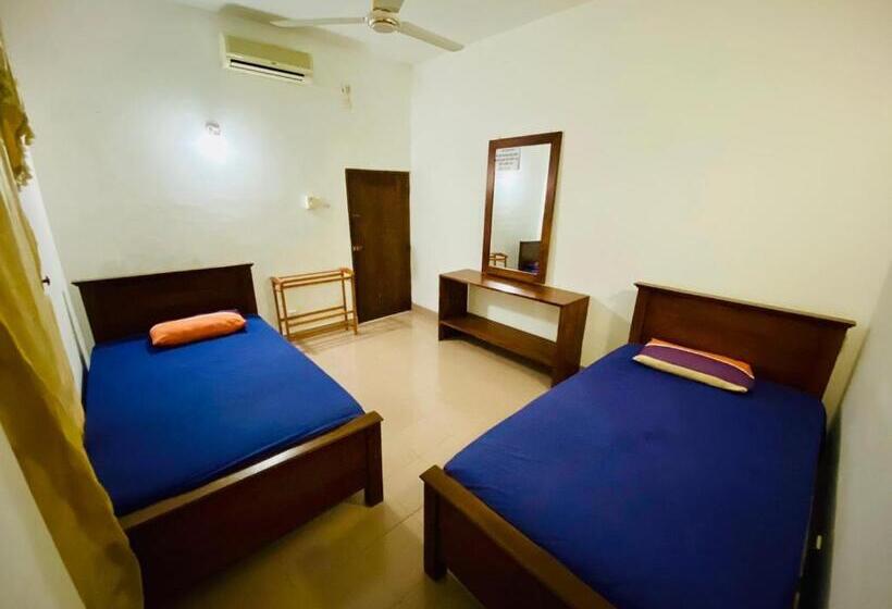 膳宿费 Punchi Walawwa Holiday Bungalow