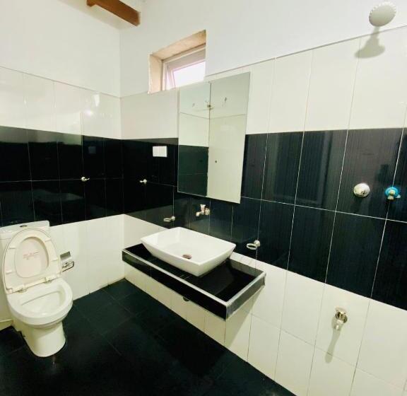 膳宿费 Punchi Walawwa Holiday Bungalow