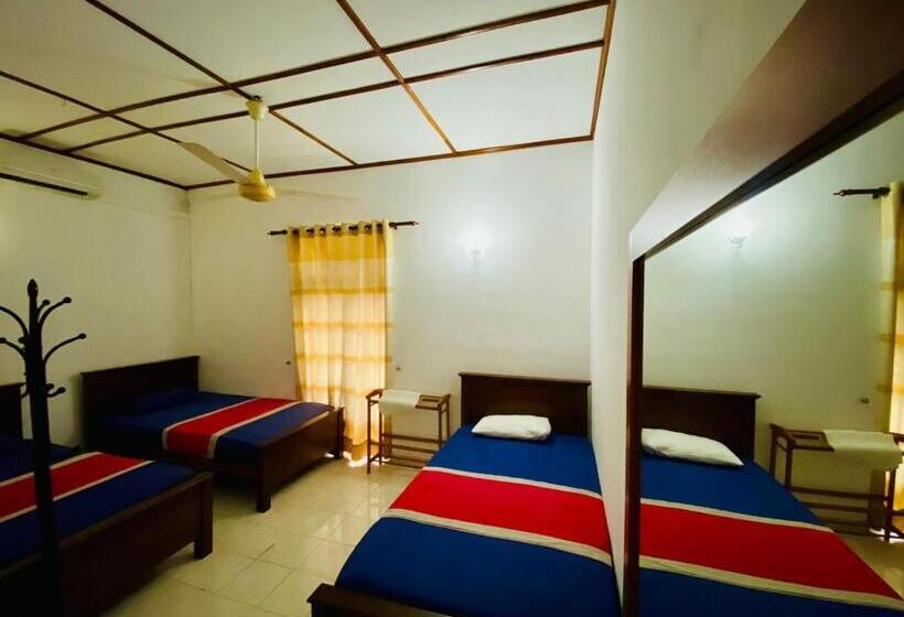 膳宿费 Punchi Walawwa Holiday Bungalow