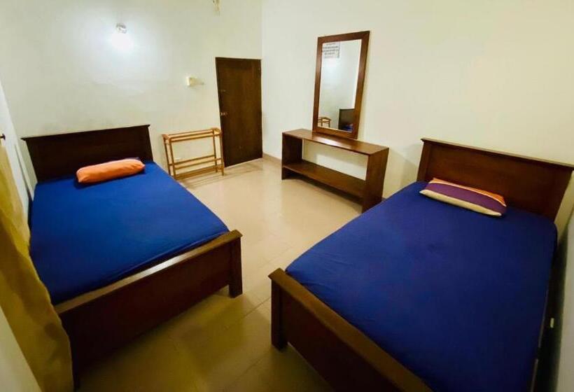 膳宿费 Punchi Walawwa Holiday Bungalow