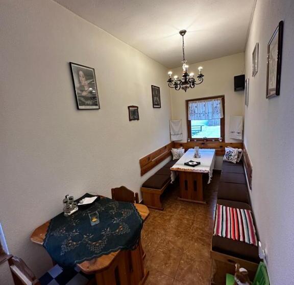 هاستل Mrestilište Vareš