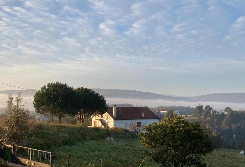 مبيت وإفطار A Casa Amarela Guest Room