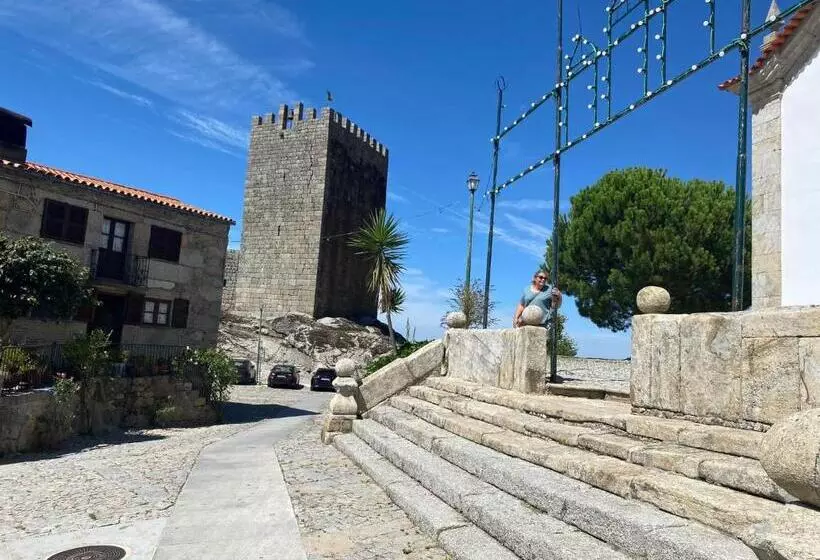Aamiaismajoitus (B&B) A Casa Amarela Guest Room