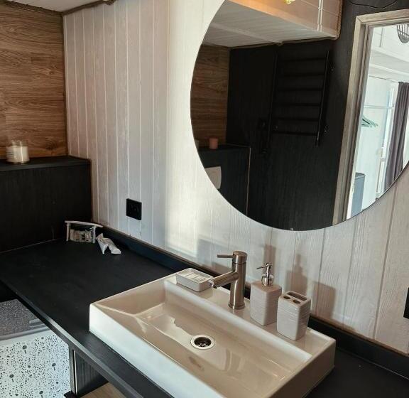 호텔 порядна ґаздиня