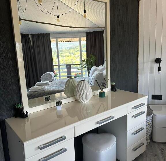 호텔 порядна ґаздиня