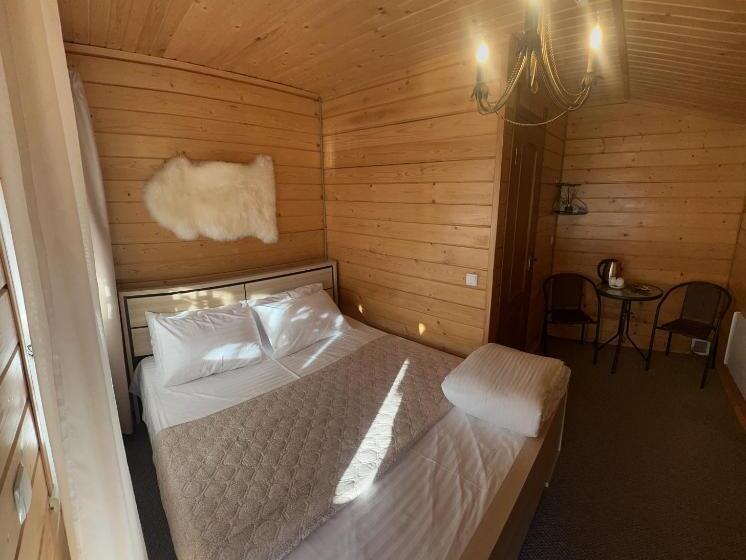 호텔 порядна ґаздиня