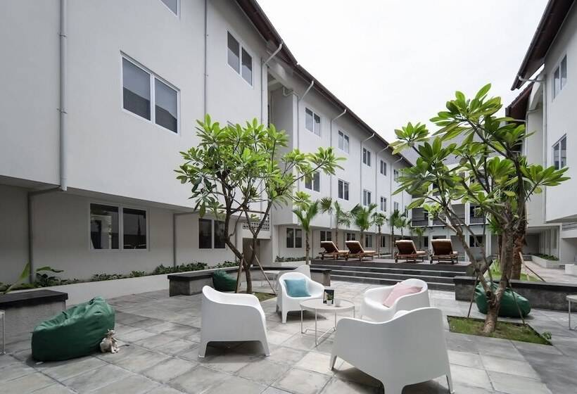 בית מלון כפרי Cove Nawaprita