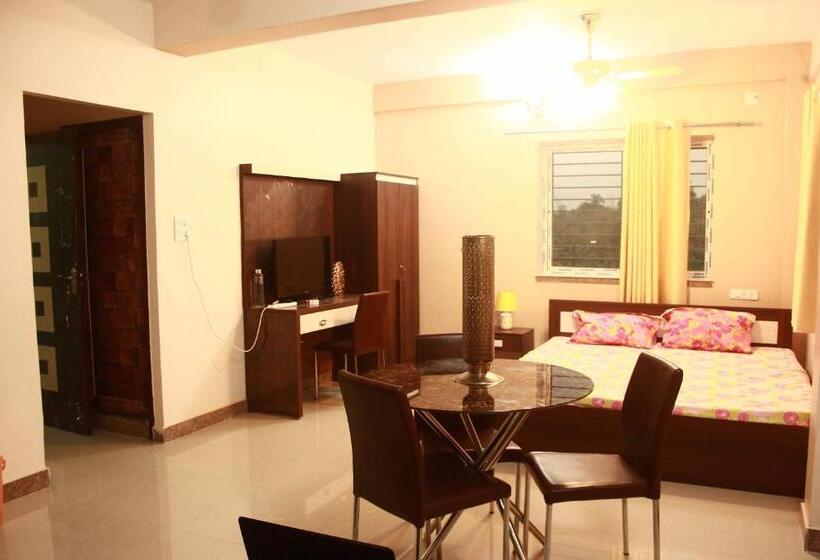 ホテル Lotus Apartments