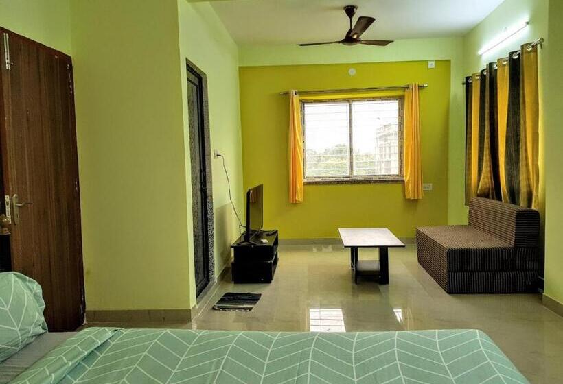 ホテル Lotus Apartments